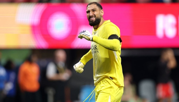 Bán Donnarumma là sai lầm? Chevalier ‘tấu hài’ ngày ra mắt, CĐV PSG đòi lại người hùng