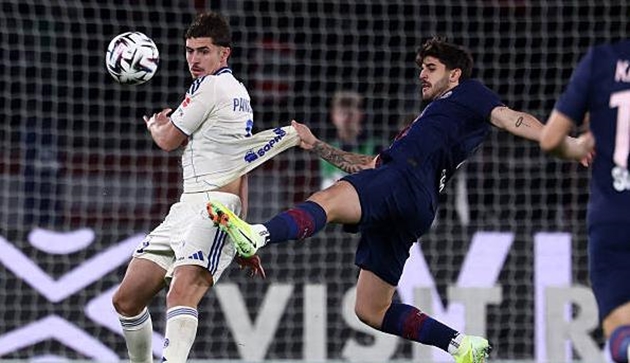 Bị Strasbourg “níu chân”, PSG nguy cơ mất ngôi đầu bảng