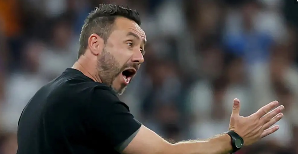 De Zerbi phản ứng với án treo giò sau trận gặp PSG