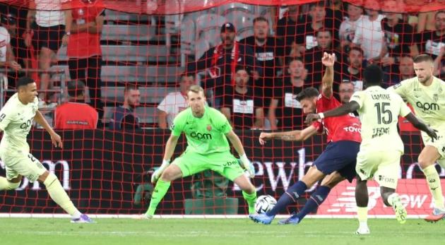 Giroud lên tiếng, Lille đả bại Monaco bằng bàn thắng muộn