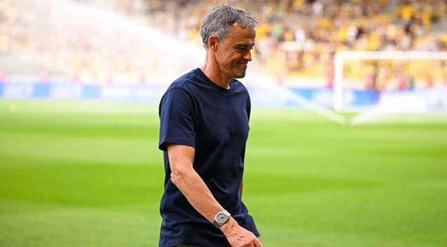 Luis Enrique hài lòng sau chiến thắng nhọc nhằn của PSG trước Angers