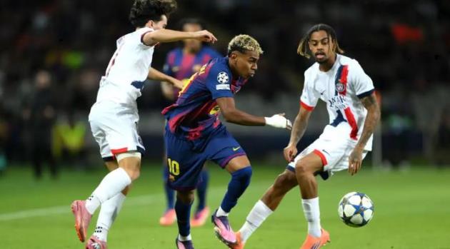 Vitinha và Ramos đáp trả Barcelona sau chiến thắng kịch tính tại Champions League