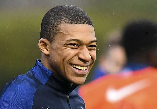 62 năm mới có một người như Kylian Mbappé