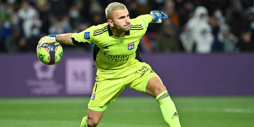 Anthony Lopes gồng mình gánh Lyon khỏi nguy cơ rớt hạng