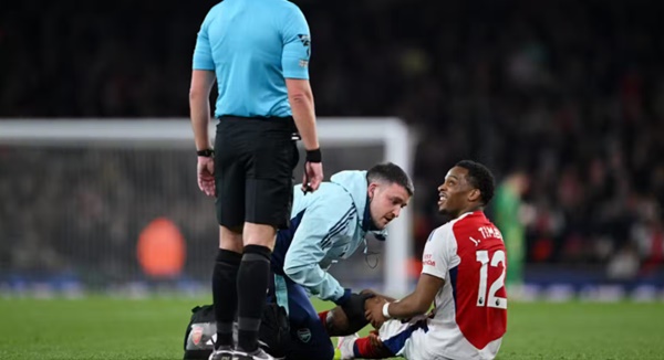 Arsenal nhận cú hích lực lượng trước đại chiến với PSG