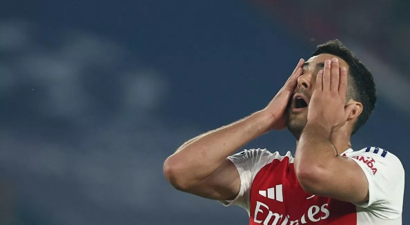 ”Arsenal sẽ trở lại mạnh mẽ hơn”