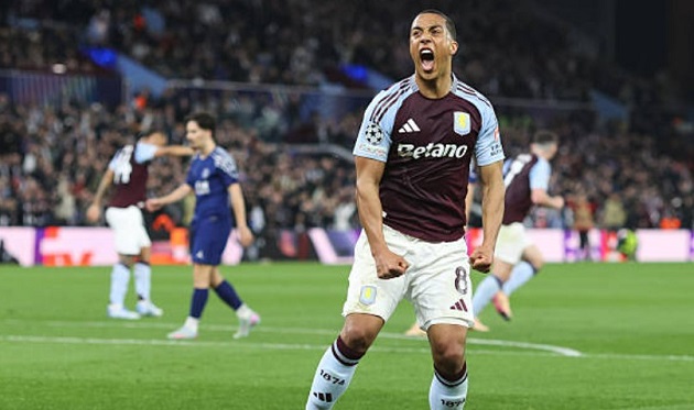 Aston Villa đối diện với án phạt từ UEFA