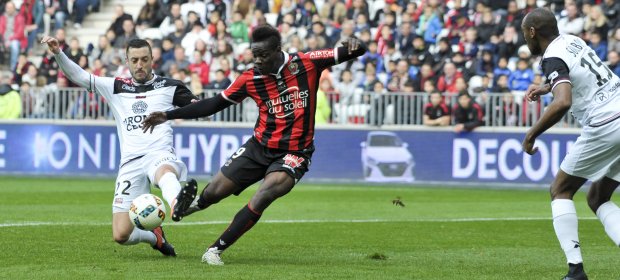 Balotelli chói sáng, Nice đòi lại ngôi đầu Ligue 1