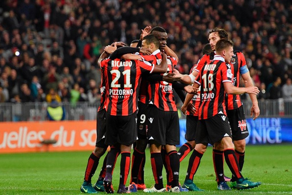 Balotelli dứt điểm tinh tế hạ Nantes, Nice tiếp tục thống trị ngôi đầu Ligue I