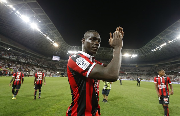 Balotelli ghi điểm tuyệt đối với CĐV Nice