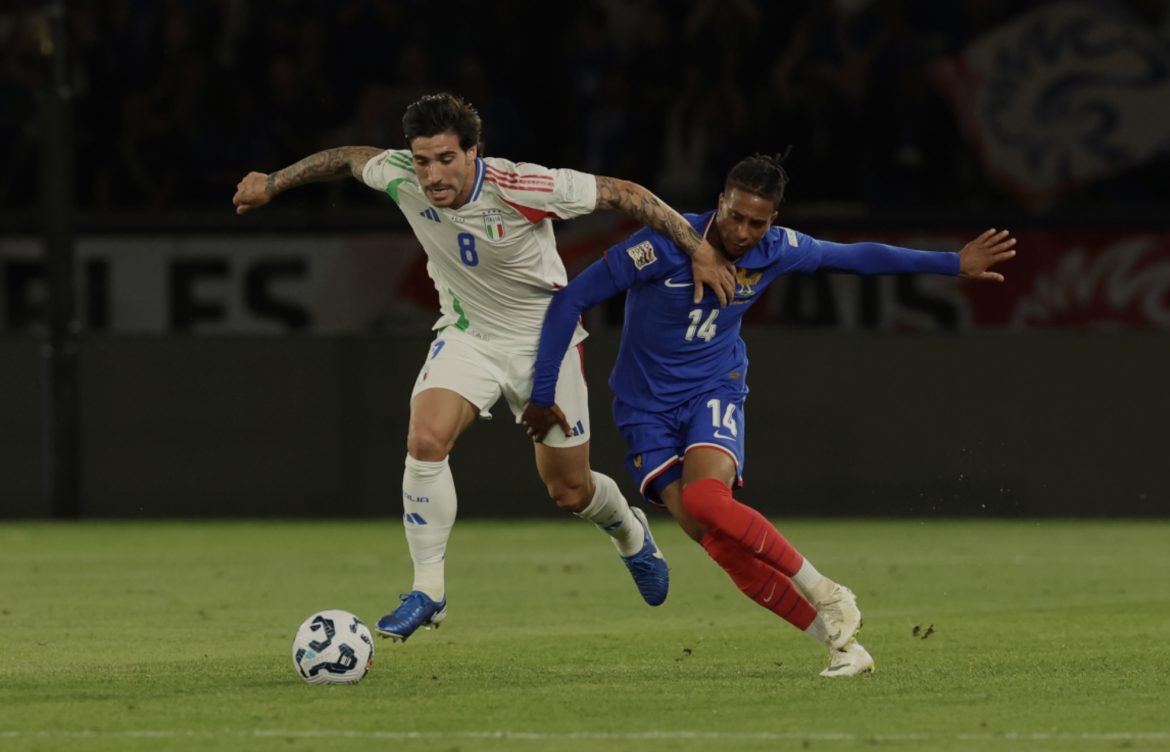 Báo động đỏ cho hàng công ĐT Pháp