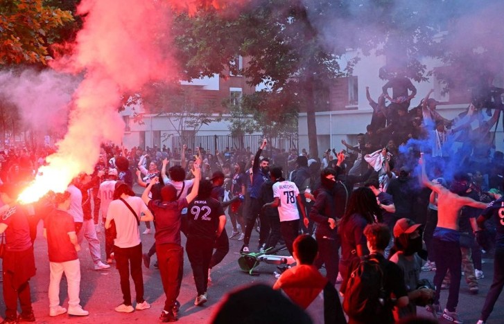 Bạo loạn sau chung kết Champions League, hơn 80 người bị bắt ở Paris