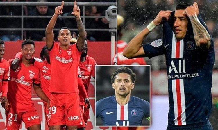 Bom tấn 70 triệu ‘phá game’, Mbappe chỉ biết quay lưng ngước mặt than trời