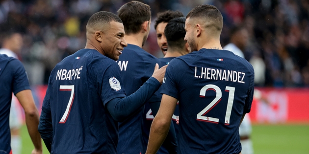 Các đồng đội tại PSG “không dám” nhắc đến tương lai của Kylian Mbappe