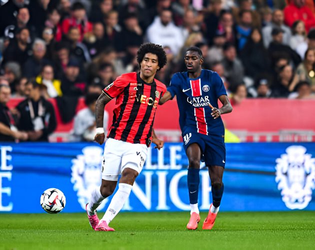 Cầm hòa PSG, HLV Nice “tiếc hùi hụi”