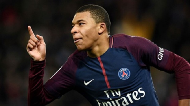 Cầu thủ trẻ Pháp xuất sắc nhất năm: Mbappe đánh bại sao Man United