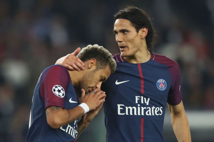 Cavani nhường đá penalty cho Neymar: Có phải vì khoản tiền 1 triệu euro?