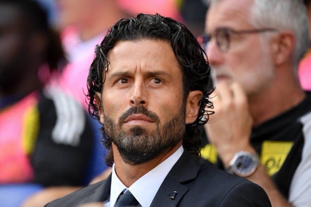 CHÍNH THỨC! Fabio Grosso bị Lyon sa thải