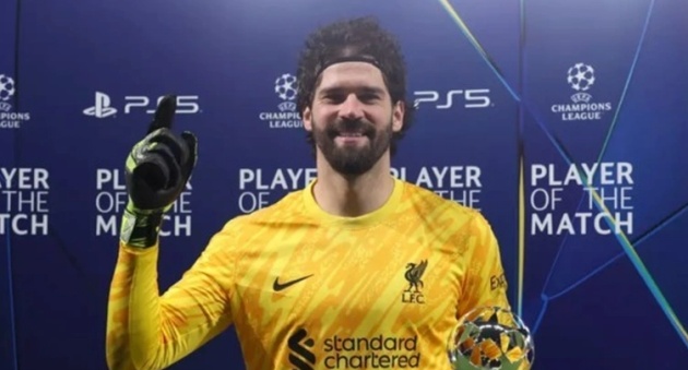 CHÍNH THỨC! Khiến PSG bất lực trước Liverpool, Alisson được UEFA vinh danh