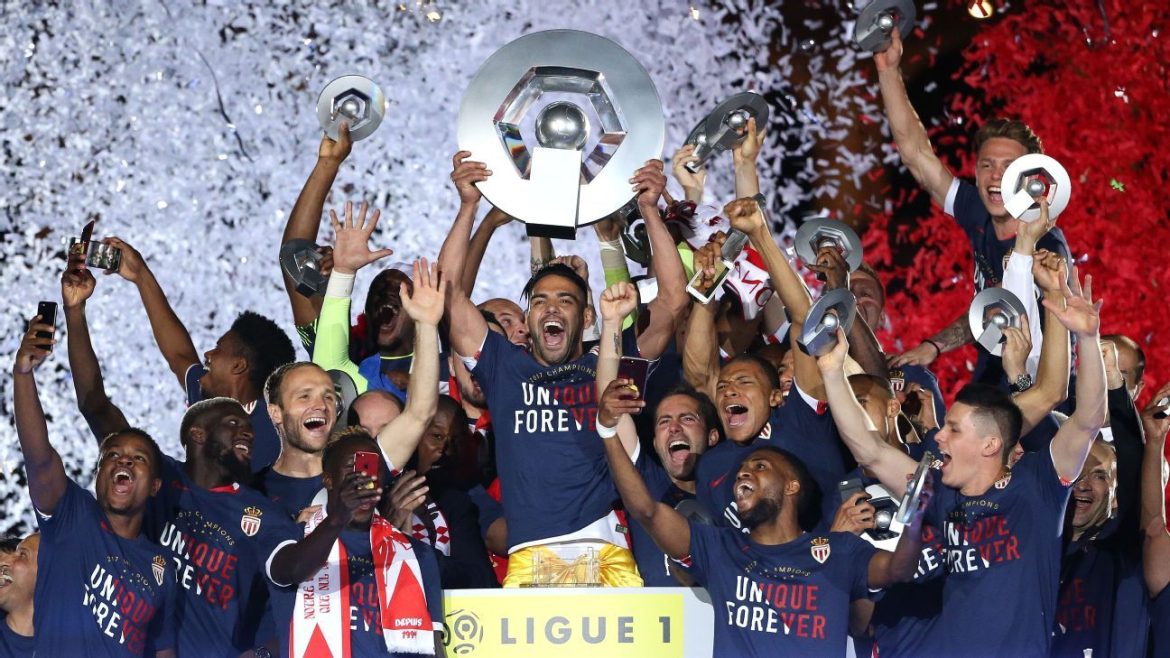 CHÍNH THỨC! Ligue 1 kết thúc, chốt số phận PSG