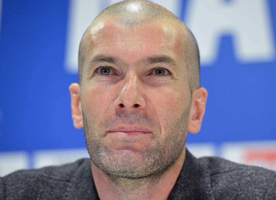 Chủ tịch LĐBĐ Pháp gây phẫn nộ vì thiếu tôn trọng Zidane