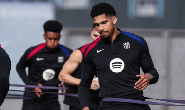 Chủ tịch PSG nhắm đến ngôi sao Barca