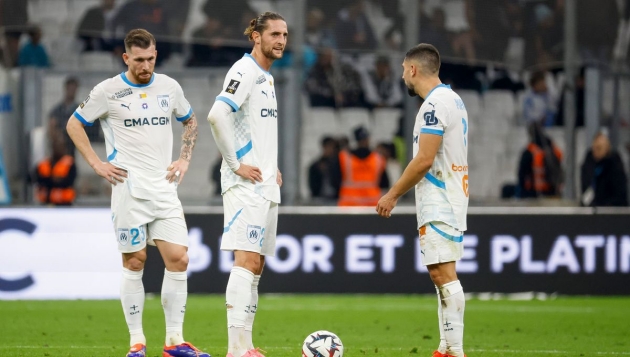 Cổ động viên nổi giận khi Marseille thua sốc Auxerre 1-3
