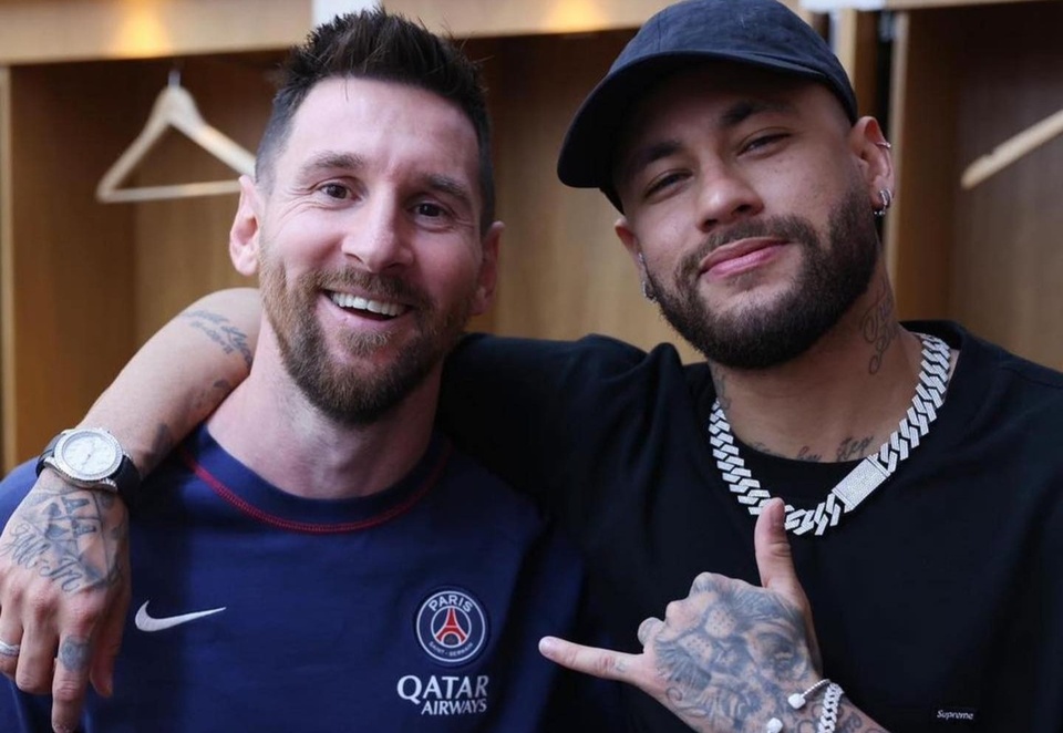 Cựu sao M.U tiết lộ thái độ của Neymar, Messi trong phòng thay đồ