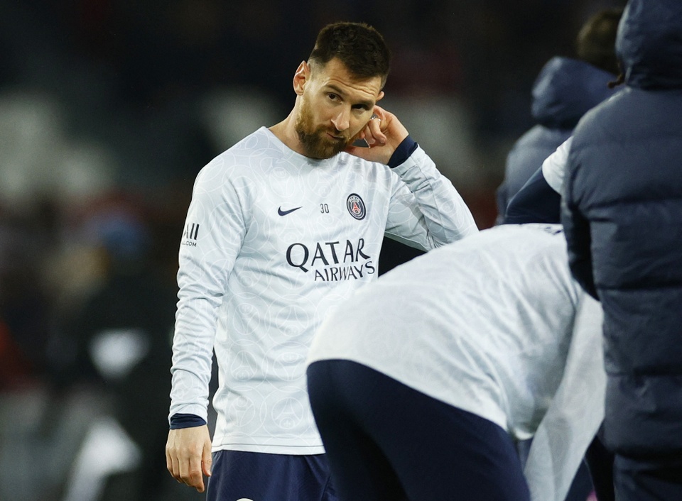 Cựu tuyển thủ Pháp: ‘Cổ động viên PSG xúc phạm Messi’