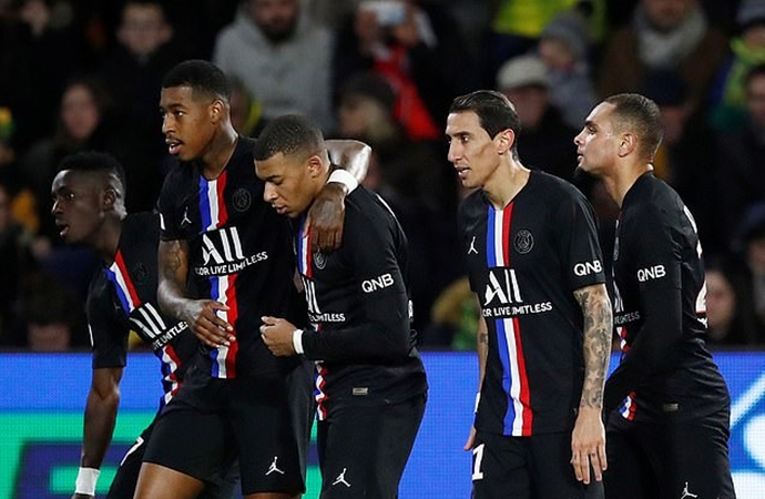 Đã rõ tương lai của Mbappe sau vụ mâu thuẫn với HLV Tuchel, kết quả gây bất ngờ