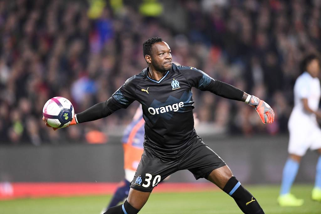 Đội hình 4-2-3-1 khủng từng khoác áo Marseille: Gã mặt sẹo và 2 ‘siêu quậy’