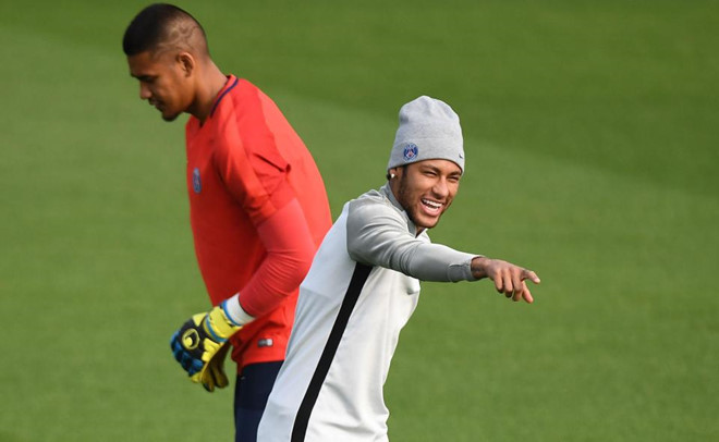 Đồng đội ghen tỵ với đặc quyền của Neymar tại PSG