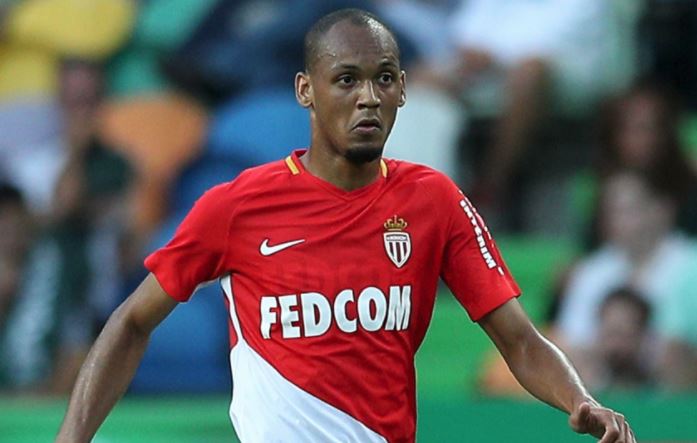 Fabinho mang tin cực vui cho Man Utd