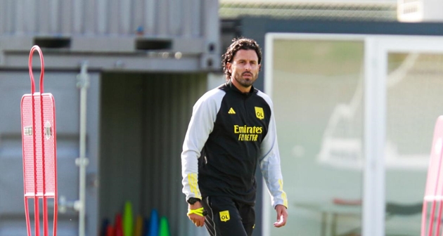 Fabio Grosso trút giận lên học trò trước khi bị sa thải