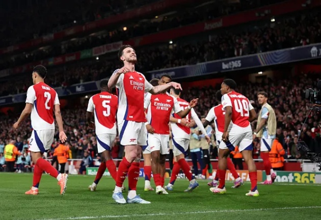 Ferdinand không chọn Arsenal vô địch Champions League