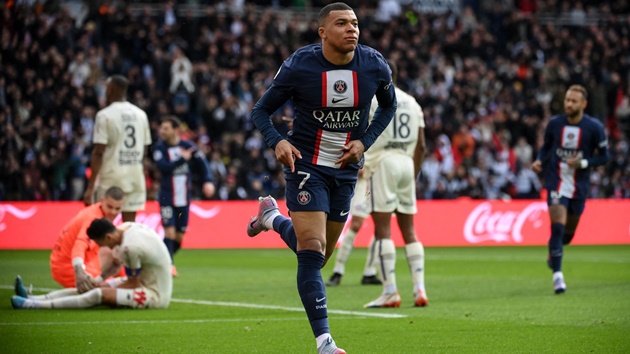 Figo đồng tình với Haaland về Mbappe