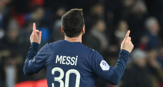 Gary Lineker ngả mũ trước Messi