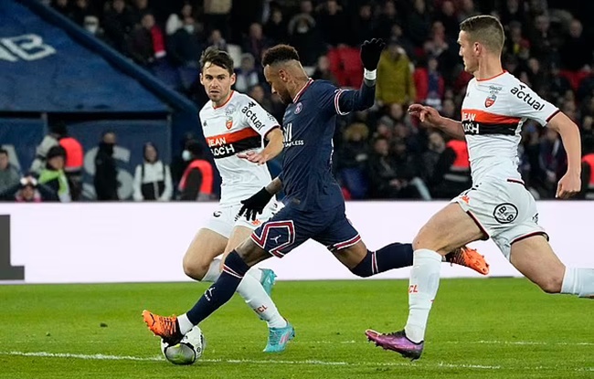 Giới chủ PSG mất kiên nhẫn với Neymar