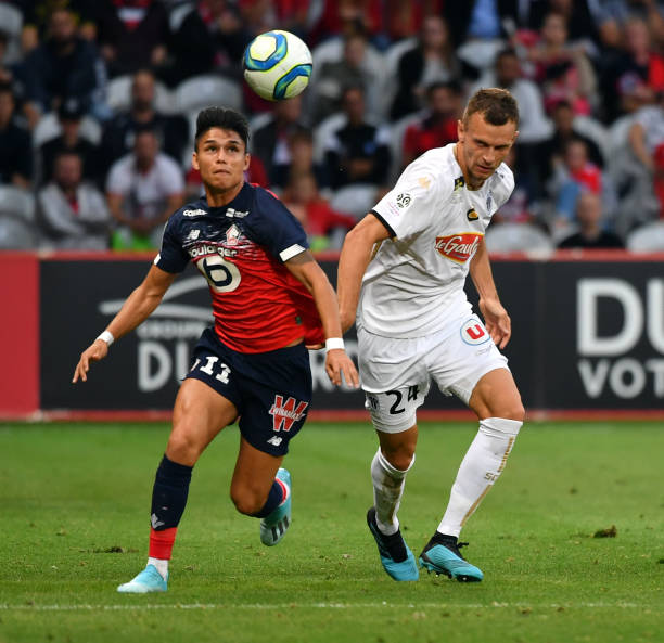 “Hậu duệ” sao 80 triệu tỏa sáng, “Chó hoang” nhẹ nhàng lọt vào top 4