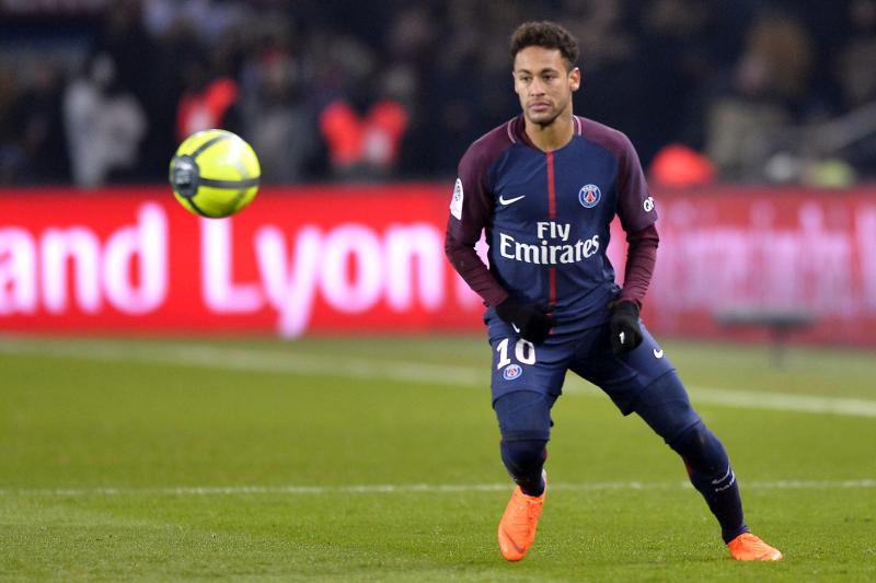 HLV Emery “phát ngán” trước tin đồn Neymar đầu quân Real