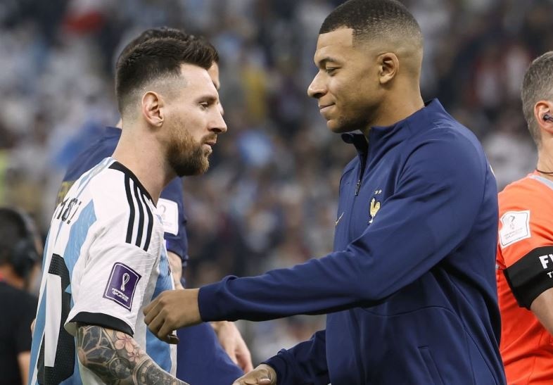 HLV Galtier: ‘Mbappe đã chúc mừng Messi’