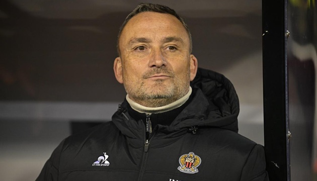 HLV Nice “bật” Sir Jim Ratcliffe: Chưa xem trận nào mà chê