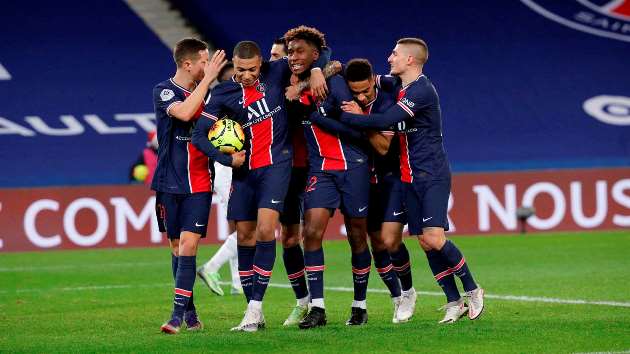 HLV Tuchel chỉ ra bí quyết đánh bại chiến thuật 5-3-2 của Strasbourg