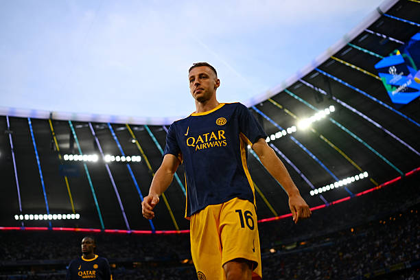 Inter thua chung kết và bi kịch của một người hùng bị bỏ quên