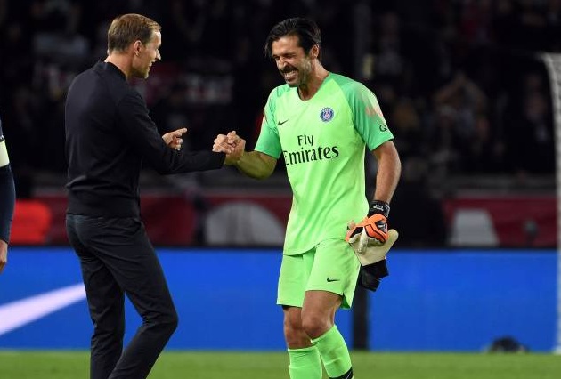 Không nghỉ hưu, thủ thành huyền thoại người Ý vẫn mơ về C1