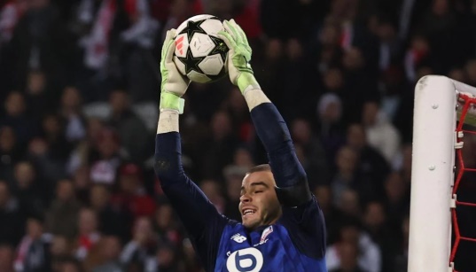 ‘Không thể theo kịp PSG’