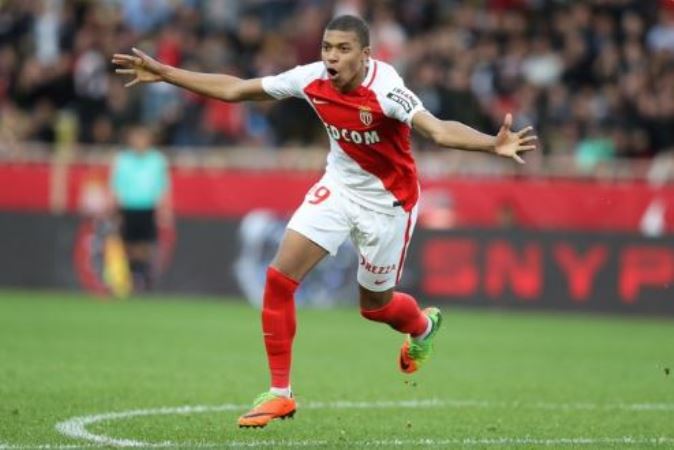 Kylian Mbappe còn xuất sắc hơn cả Thierry Henry