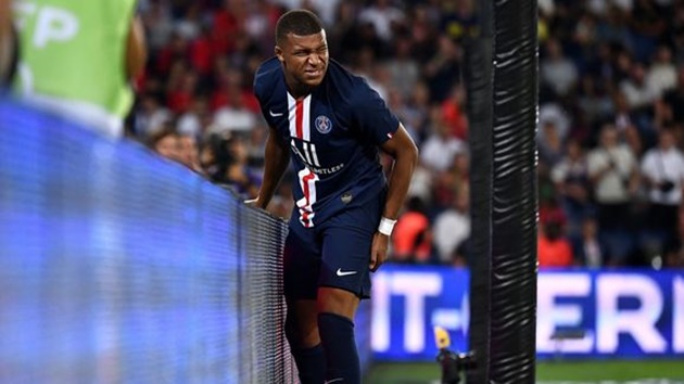 Kylian Mbappe tái phát chấn thương sau trận đấu với Galatasaray