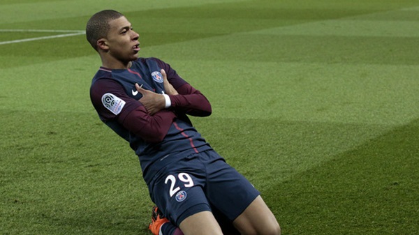 Lập cú đúp cho PSG, Mbappe phá kỷ lục 45 năm của Ligue 1