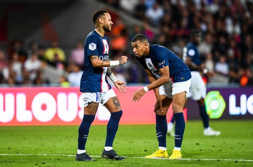 L’Equipe: ‘Neymar mệt mỏi với Mbappe’